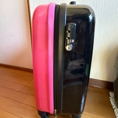 スーツケースの画像