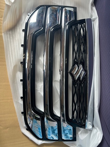 スペーシアカスタムZ　フロントグリル