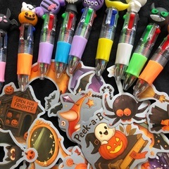 ハロウィンミニ4色ボールペン&ハロウィンステッカー　ハロウィンパーティー　景品　プレゼント　保育園　幼稚園　学童　小学校　子供会　児童会の画像