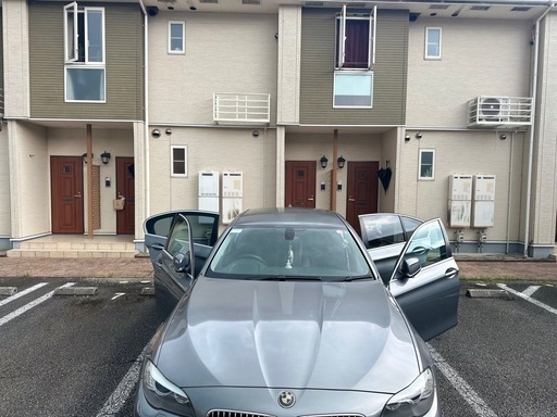 車のパーツ Bmw