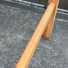 【武蔵小山店】《A》無印良品 MUJI パイン材 テーブル デスク 折りたたみ式 フォールディング サイドテーブル ナチュラル  折り畳み 折りたたみ コンパクト 持ち運び アウトドア の画像