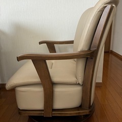 回転 キャスター付き ダイニングチェアの画像