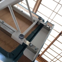 治療ベッドの画像