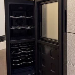 【0円】家庭用ワインセラー12本格納の画像