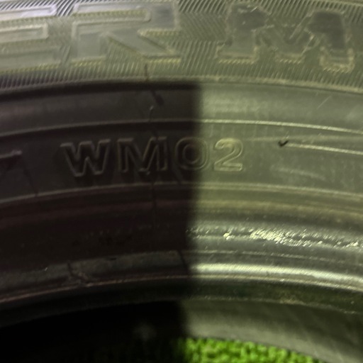 ダンロップ WM02 195/60R17 19年 6.8mm