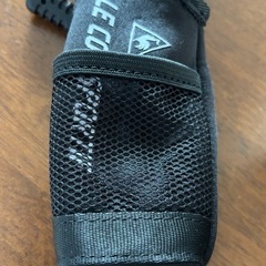 ルコックゴルフポーチとTitleist Velocityなどのゴルフボール13個とティーのセット の画像
