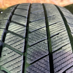 BS VRX3 215/65R16 21年 7.1mmの画像