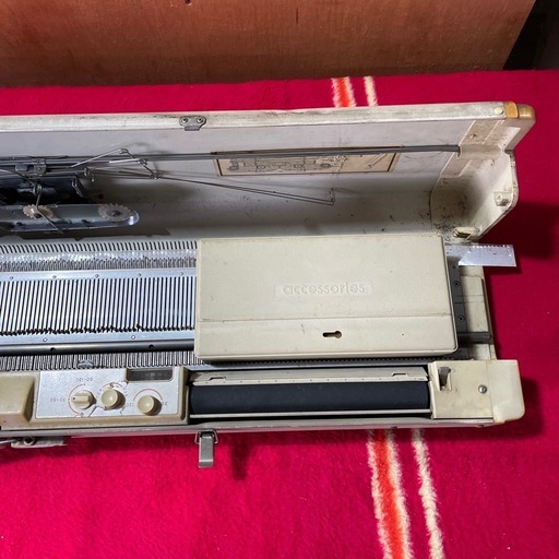中古品 シルバーリード 編み機 SK-326 昭和レトロ 手芸 SILVER REED 動作未確認 品 シルバーリード 編み機 SK-326 昭和レトロ 手芸 SILVER REED 動作