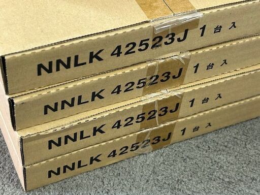 未使用品 パナソニック　LED天井直付型40形【器具本体】NNLK42523J【ライトバー】NEL4500ENT LE9 ■まとめて4