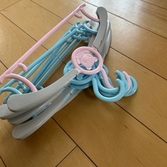 子供用ハンガーの画像