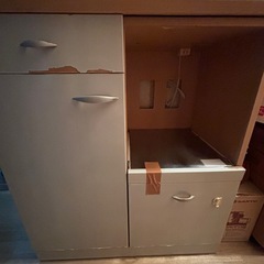 食器棚
の画像