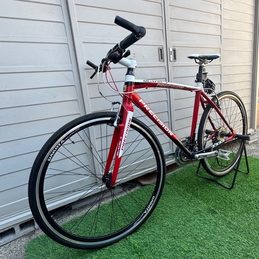 【軽量】PRECISION クロスバイク QUATRE3 24段変速 通勤通学に