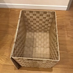 収納かごの画像