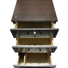 美品！キャスター付きサイドチェストの画像