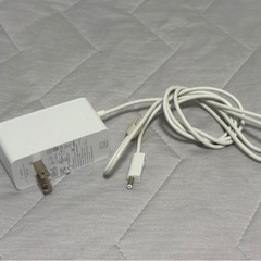 Belkin ワイヤレス充電スタンドの画像