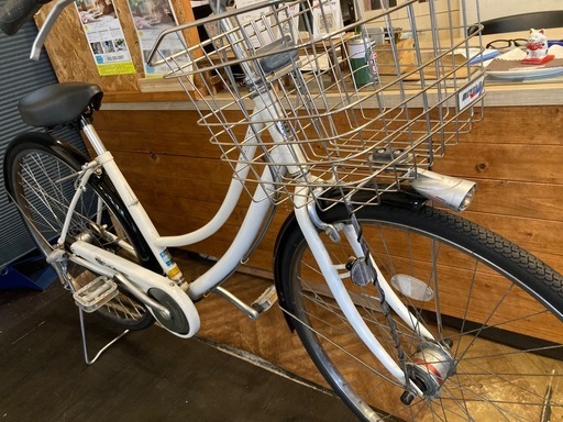 【miyataベルトドライブ泥除け新品！】 LEDオートライト　内装3段　27インチ自転車　ホワイト