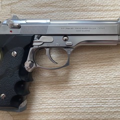 ガスガン　東京マルイ　M92Fクロームステンレスモデル　スペアマガジン付き 　の画像