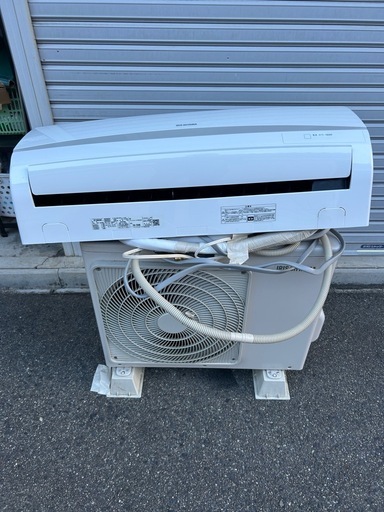 アイリスオーヤマ　エアコン　美品　2023年製