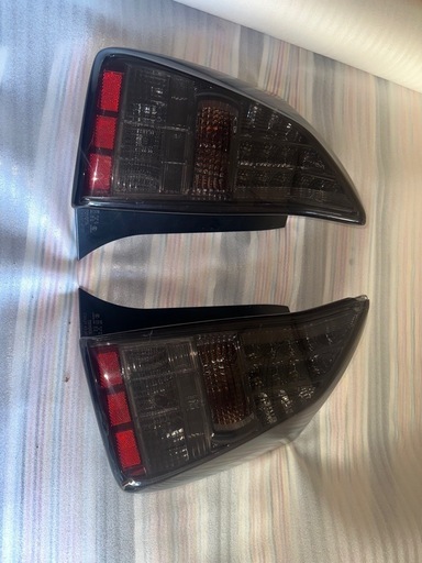 トヨタプリウス30 前期純正テールランプ