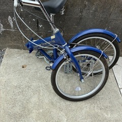 折りたたみ自転車の画像