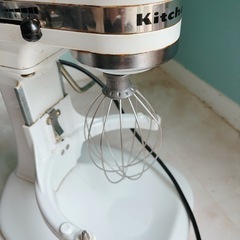 キッチンエイド スタンドミキサー 3種アタッチメント KSM7WH 6.9L 100V 400W 50/60Hz 卓上ミキサー ステンレスボウルの画像