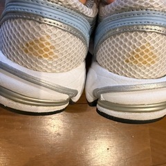 adidas アディダス スニーカー 水色 ホワイト の画像