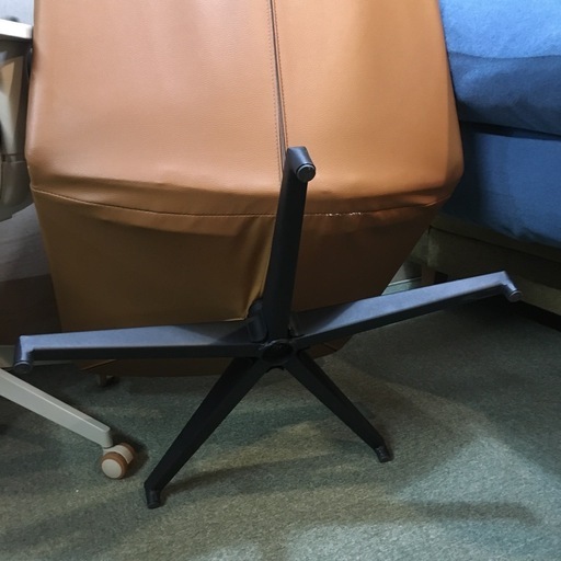 【40%OFF!!】回転パーソナルチェア（IKEAのハーヴベリ？）【F00966】
