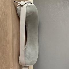 ergobaby 授乳クッション ナチュラルカーブ ナーシングピロ グレーの画像