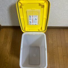 値下げしました！【中古/長期保管品/お引き取り限定】■ペット用フードキーパー10■約10kg（42ℓ）■リッチェル■の画像