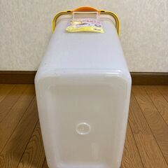 値下げしました！【中古/長期保管品/お引き取り限定】■ペット用フードキーパー10■約10kg（42ℓ）■リッチェル■の画像