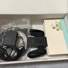 Nintendo Switch 本体　どうぶつの森デザインの画像