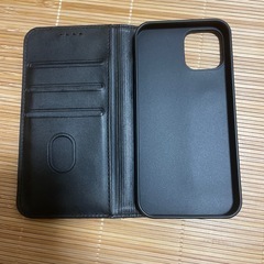 iPhone12 手帳型ケースの画像