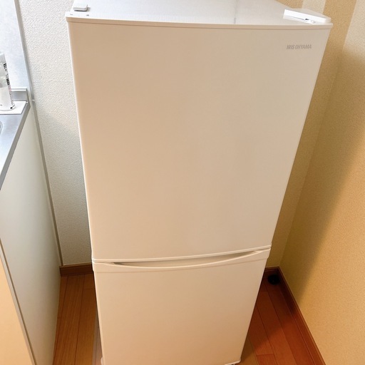 10/18.19受渡　2022年製　アイリスオーヤマ　冷蔵庫　142L
