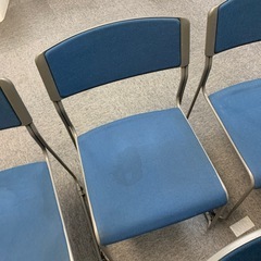 会議用椅子4脚の画像