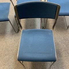 会議用椅子4脚の画像