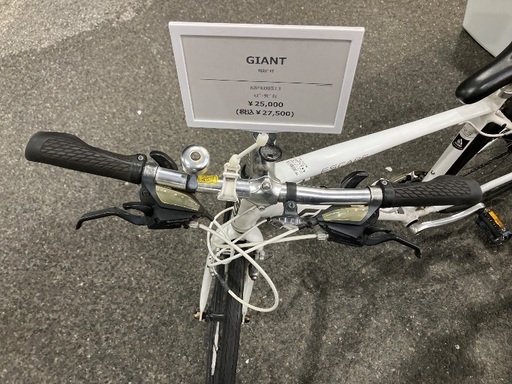 GIANT クロスバイク