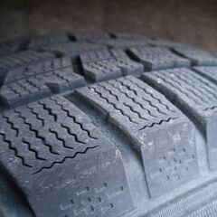 中古スタッドレスタイヤ＆ホイール4本セットの画像