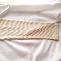 ☆新品☆リブ ハイネック　ベージュの画像
