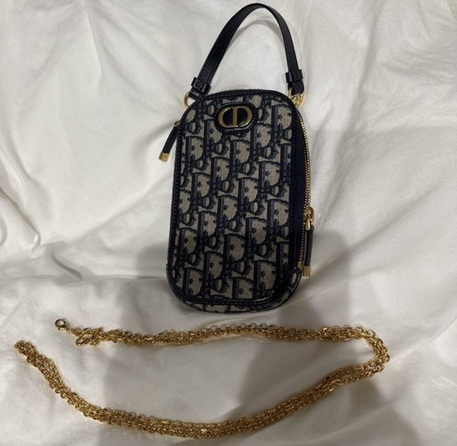 Diorフォンホルダー