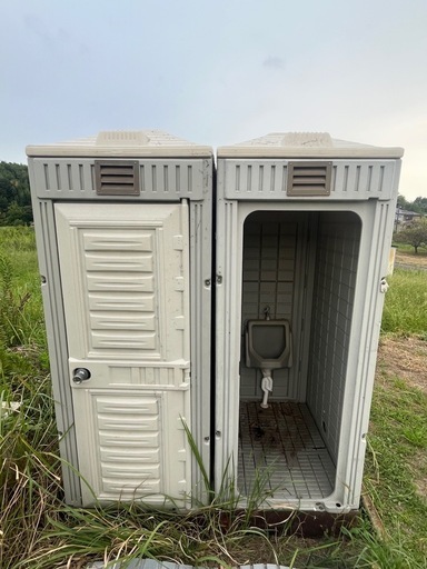 取引中　仮設トイレ大小セット