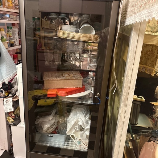 食器だな　
カップボード