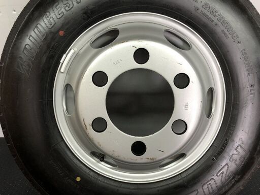 新車外し 未使用に近い【BS R202 215/85R16 120/118L LT】夏タイヤ 1本【トラックホイール 16インチ 5.