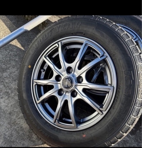 ホイール付きスタッドレスタイヤ