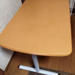 無料　テーブルの画像