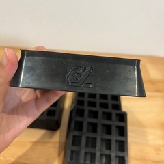 洗濯機用かさ上げ台 防振防音 高さ調整ゴムマット あしあげ隊 4個入りの画像