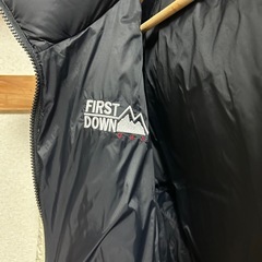 FIRST DOWN ダウンジャケット リバーシブル ブラック ホワイトの画像