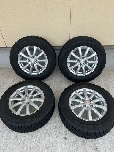 スタッドレスタイヤ