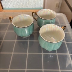 食器の画像