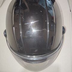 ヤールーヘルメットの画像