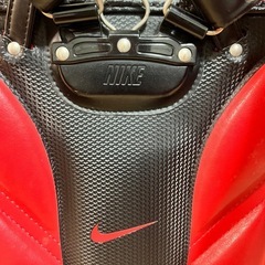 Nike ボディバッグ 黒 赤の画像